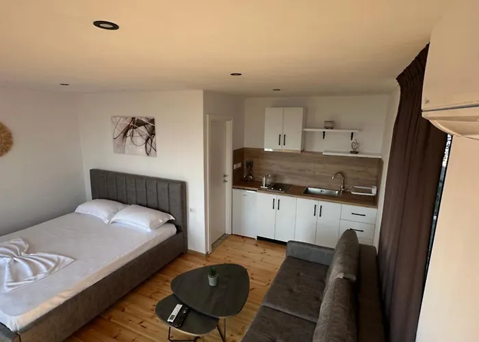 Escape Shiroke 别墅 *