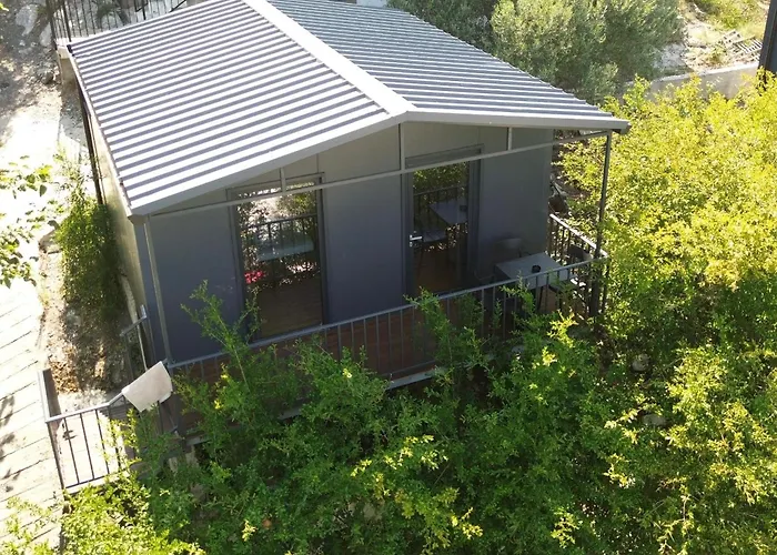 Escape Shiroke 别墅 *